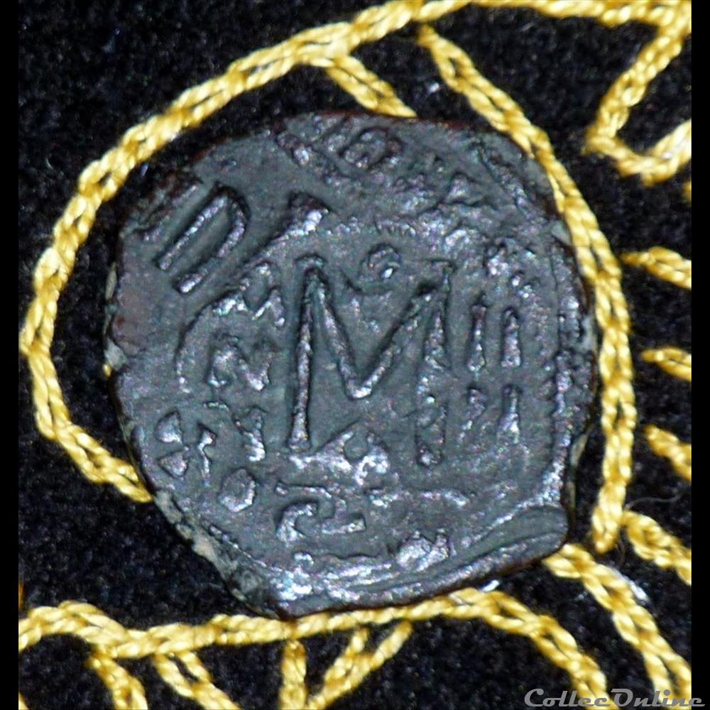 HERACLIUS - Follis de 9,88g et 28 mm de diamètre. 3 monnaie antique byzantine heraclius follis de 9 88g et 28 mm de diametre