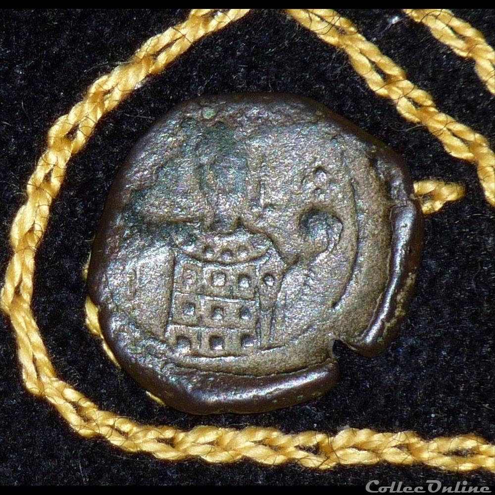MANUEL I - Demi Tétarteron de 2,09g et 17 mm de diamètre. monnaie antique byzantine manuel i demi tetarteron de 2 09g et 17 mm de diametre