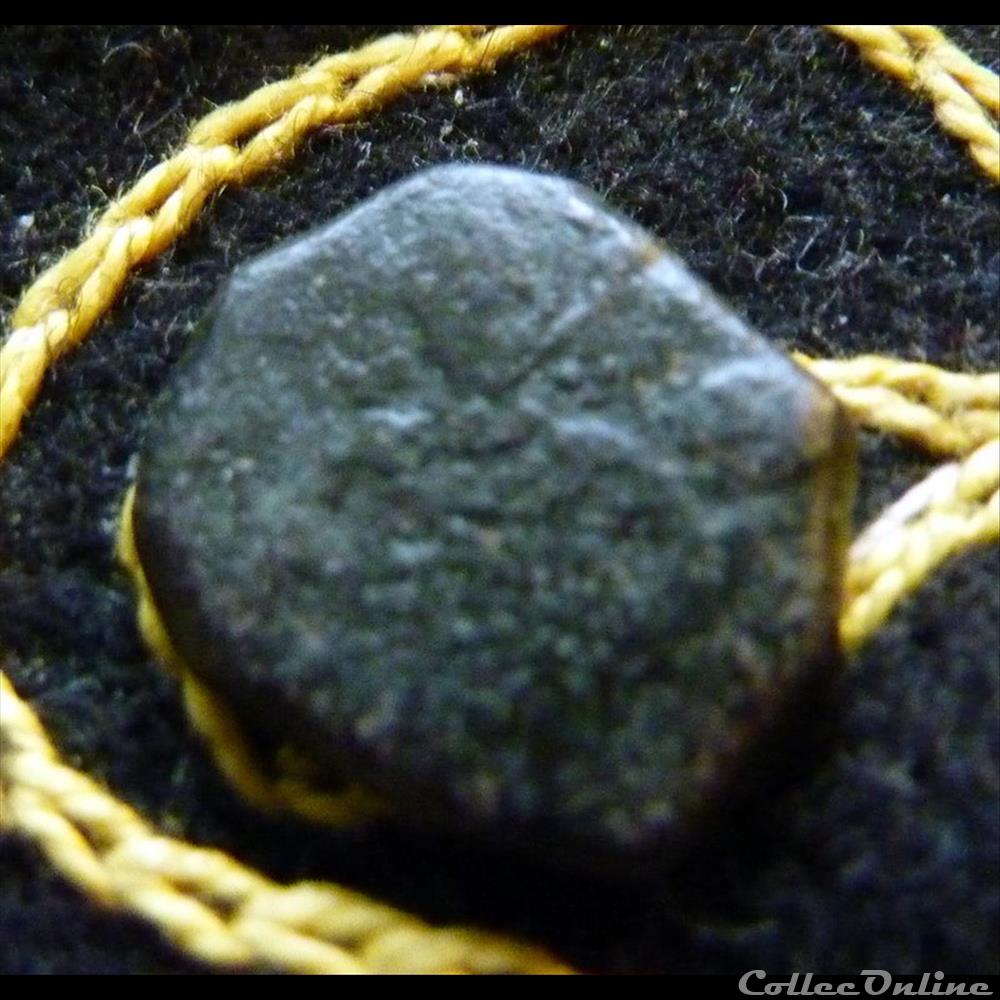 ALEXIUS I - Demi Tétarteron de 1,90g et 12/14 de diamètre. monnaie antique byzantine alexius i demi tetarteron de 1 90g et 12 14 de diametre