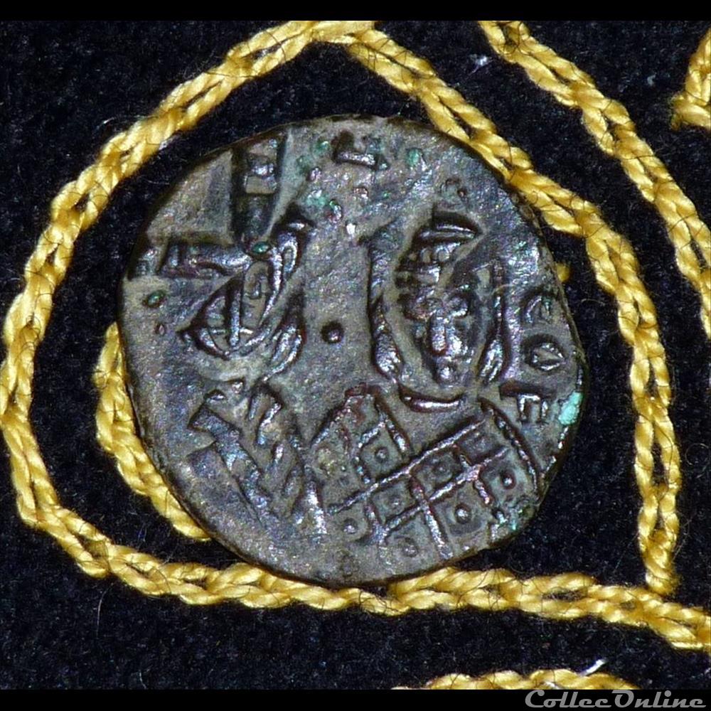 MICHAEL II et THEOPHILE - Follis de 3,75g et 20 mm de diamètre. monnaie antique byzantine michael ii et theophile follis de 3 75g et 20 mm de diametre
