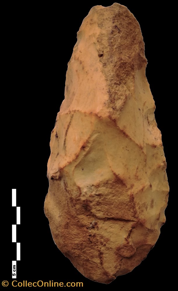 art antiquite archeologie europe hache taillee chaille