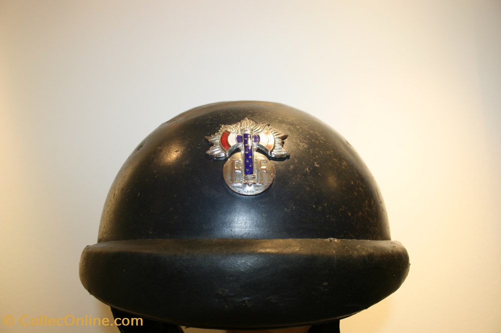 militaria casques coiffures casque gendarme motocycliste garde du marechal petain