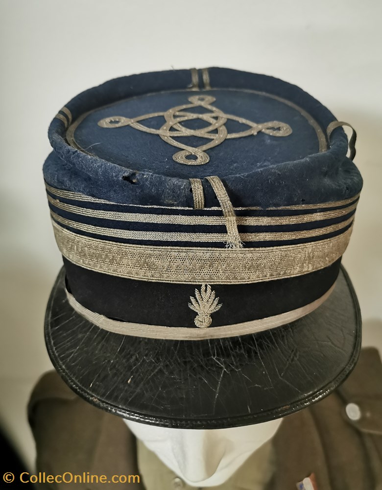 Képi Capitaine 3 militaria casques coiffures kepi capitaine
