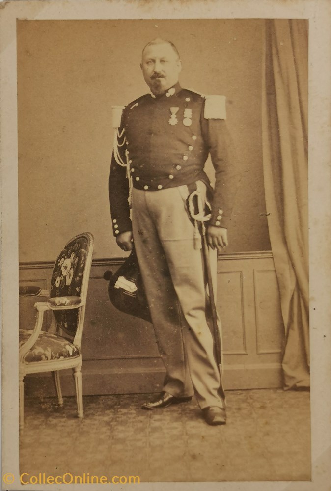 Capitaine de Gendarmerie Impériale de la Garde, Second Empire militaria photographies capitaine de gendarmerie imperiale de la garde second empire