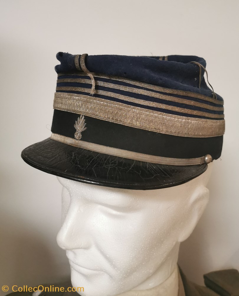 Képi Capitaine militaria casques coiffures kepi capitaine