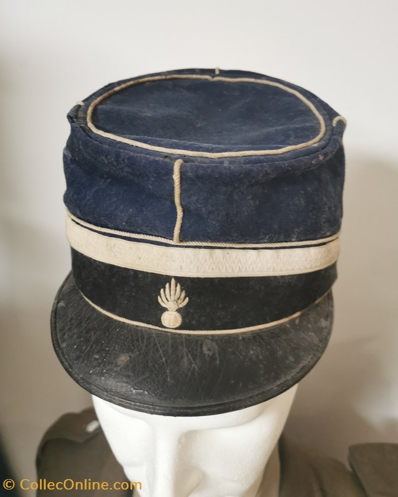 Képi troisième république pour enfant de troupe de la Gendarmerie 2 militaria casques coiffures kepi troisieme republique pour enfant de troupe de la gendarmerie