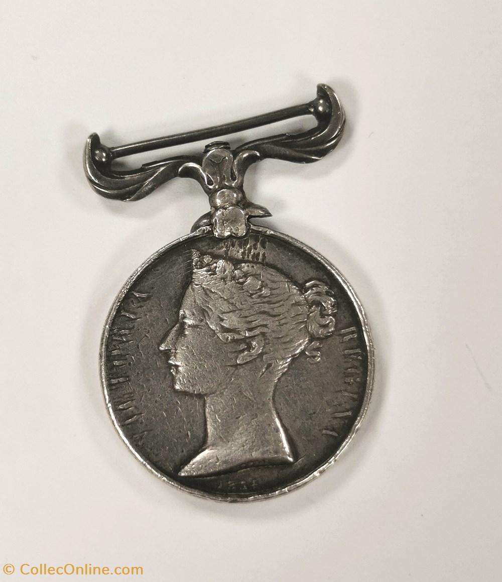 1855 Médaille commémorative de la campagne de Crimée gravée sur la tranche militaria medailles insignes 1855 medaille commemorative de la campagne de crimee gravee sur la tranche