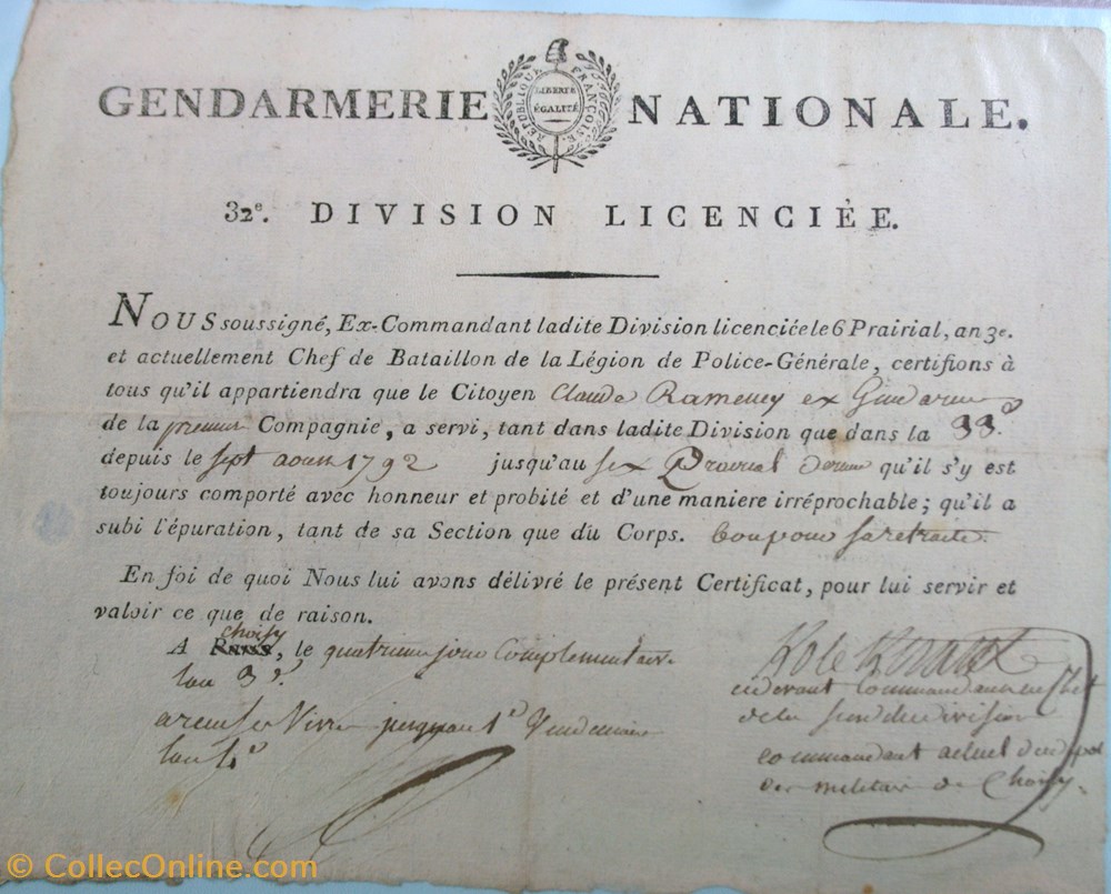 32ème Division vieux papiers documents historiques 32eme division