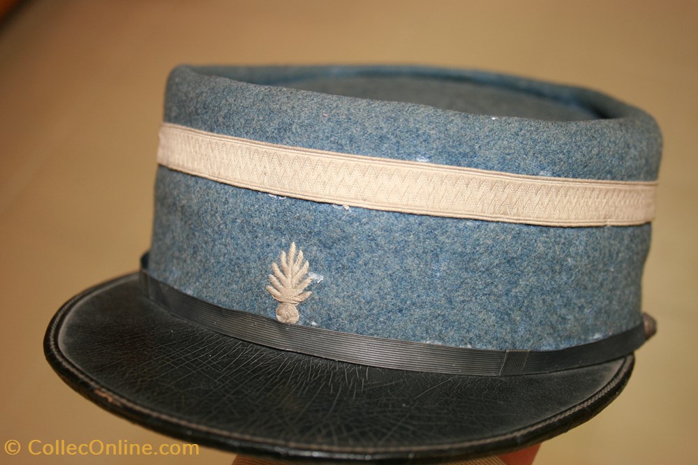 militaria casques coiffures kepi gendarme prevot guerre 1914 18