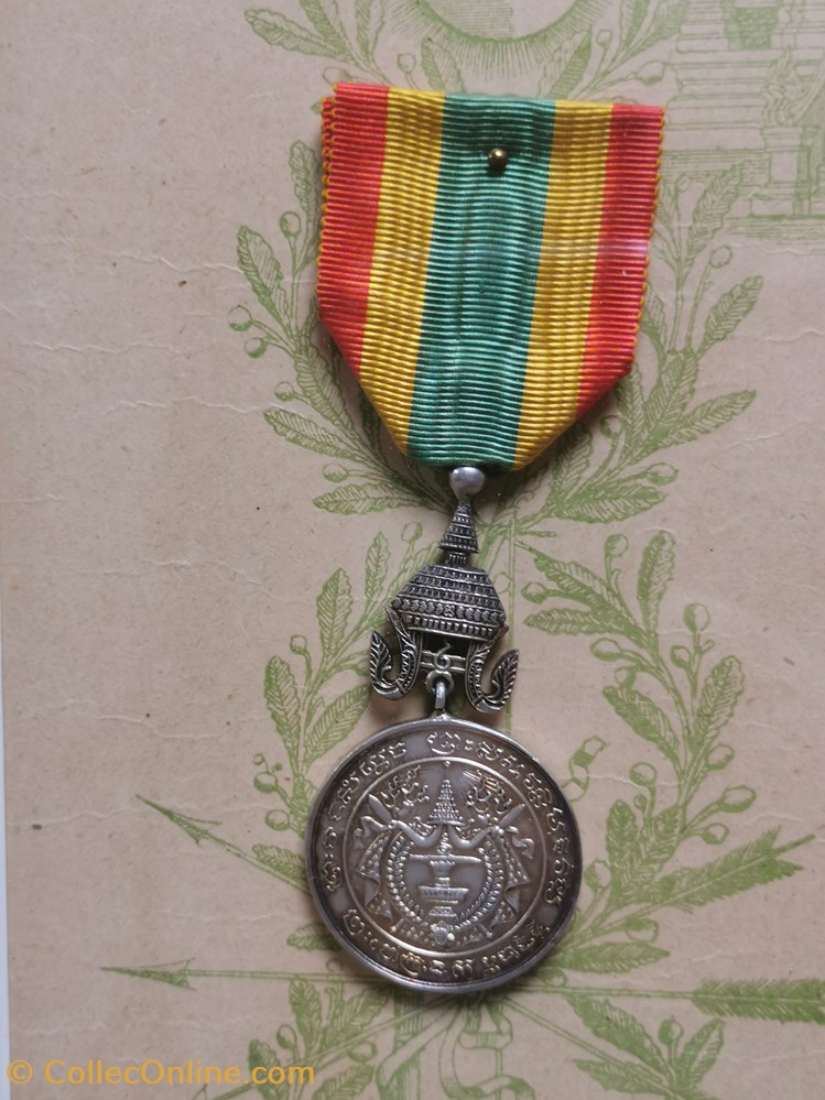 1940 Diplôme et médaille de Bronze de l'Ordre Royal du Cambodge 3 militaria medailles insignes 1940 diplome et medaille de bronze de ordre royal du cambodge