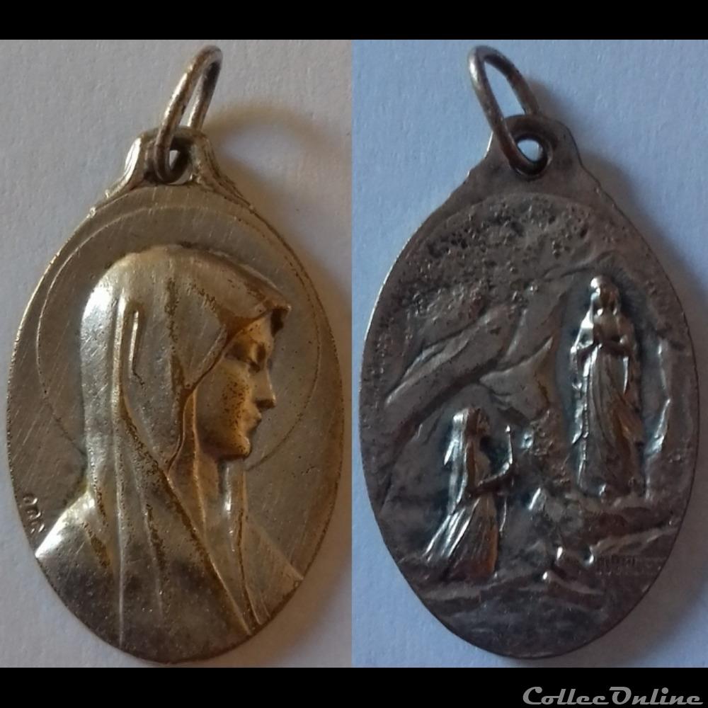 patrimoine religieux objet de culte europe medaille religieuse