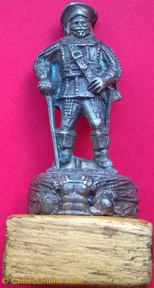 Figurine mousquetaire PORTHOS 4 autre figurine mousquetaire porthos