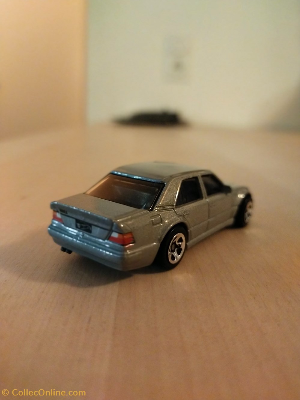 Mercedes 300E modeles reduits voitures mercedes 300e