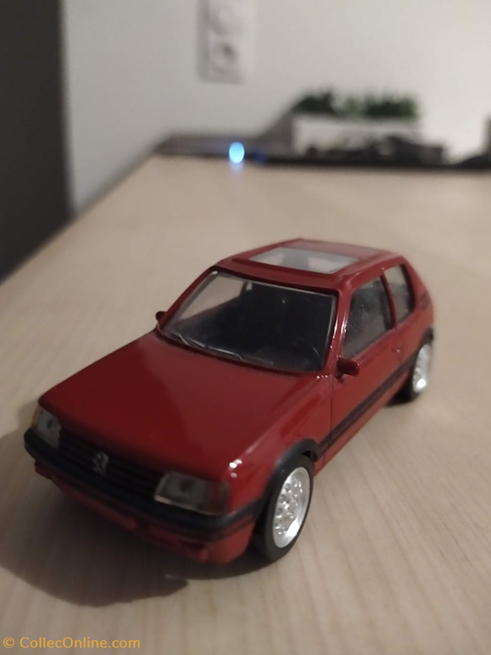 Peugeot 205 GTI modeles reduits voitures peugeot 205 gti