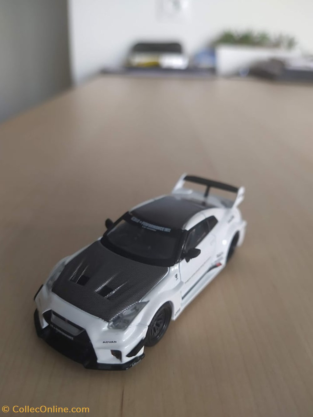 Nissan Skyline GT-R R35 LBWK modeles reduits voitures nissan skyline gt r r35 lbwk