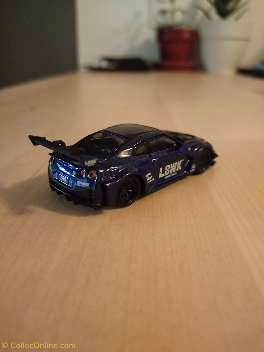 Nissan Skyline GT-R R35 LBWK modeles reduits voitures nissan skyline gt r r35 lbwk