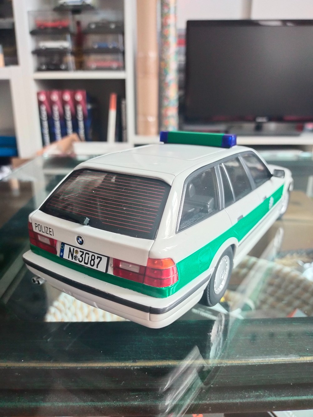 BMW 540i E34 Polizei modeles reduits voitures bmw 540i e34 polizei