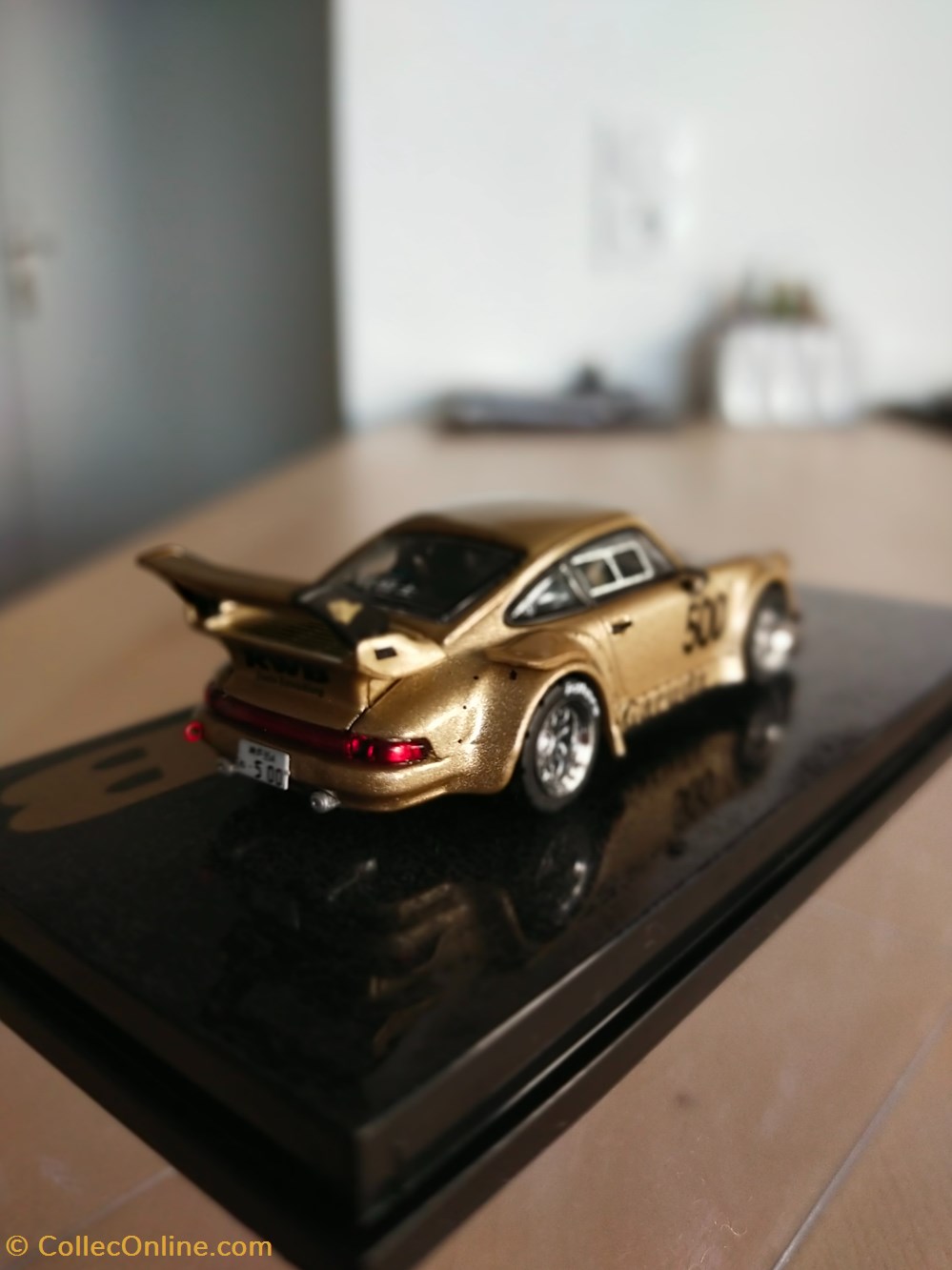 Porsche 930 RWB Garuda modeles reduits voitures porsche 930 rwb garuda