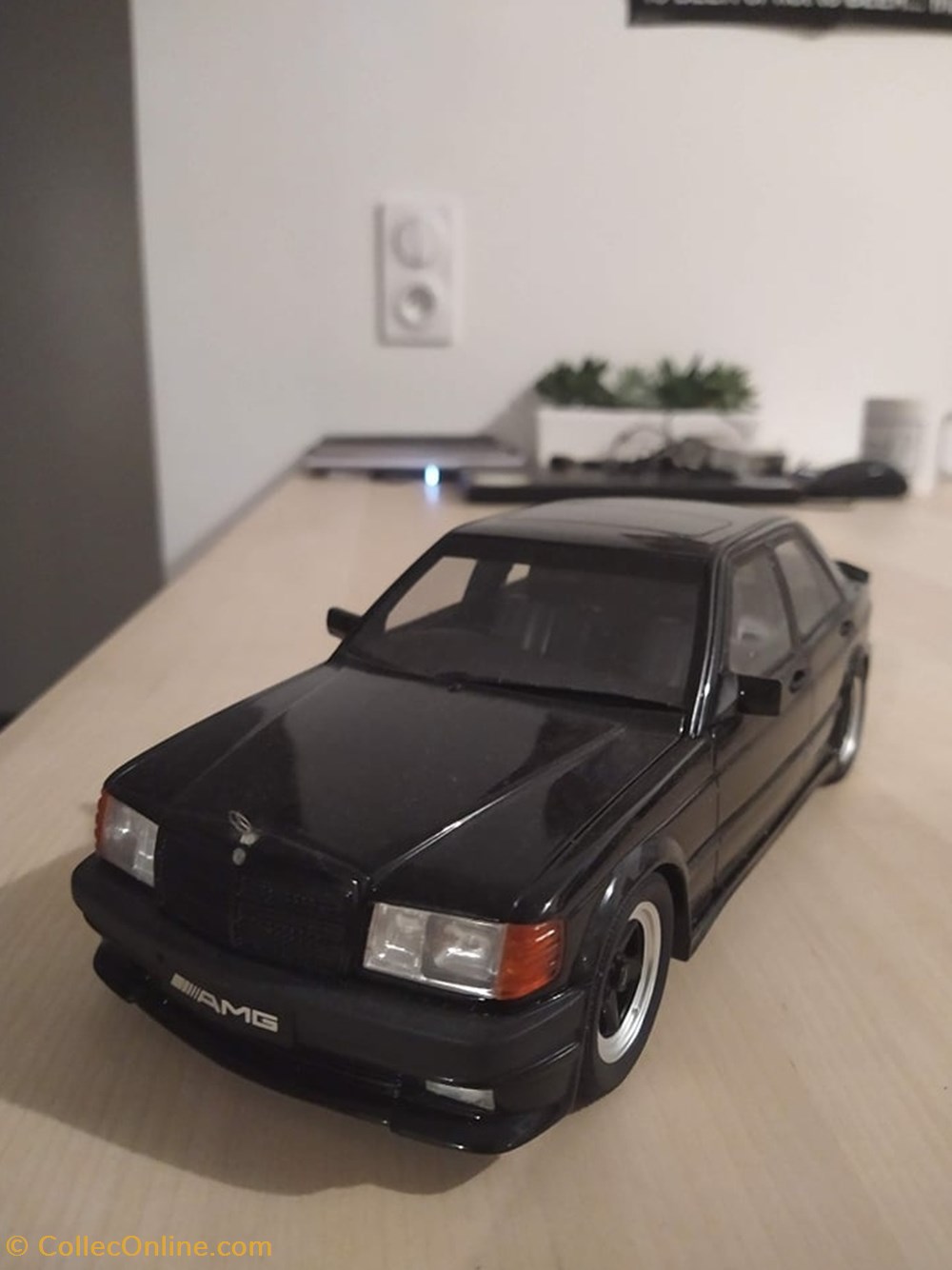 Mercedes-Benz 190E 2.3 L AMG modeles reduits voitures mercedes benz 190e 2 3 l amg