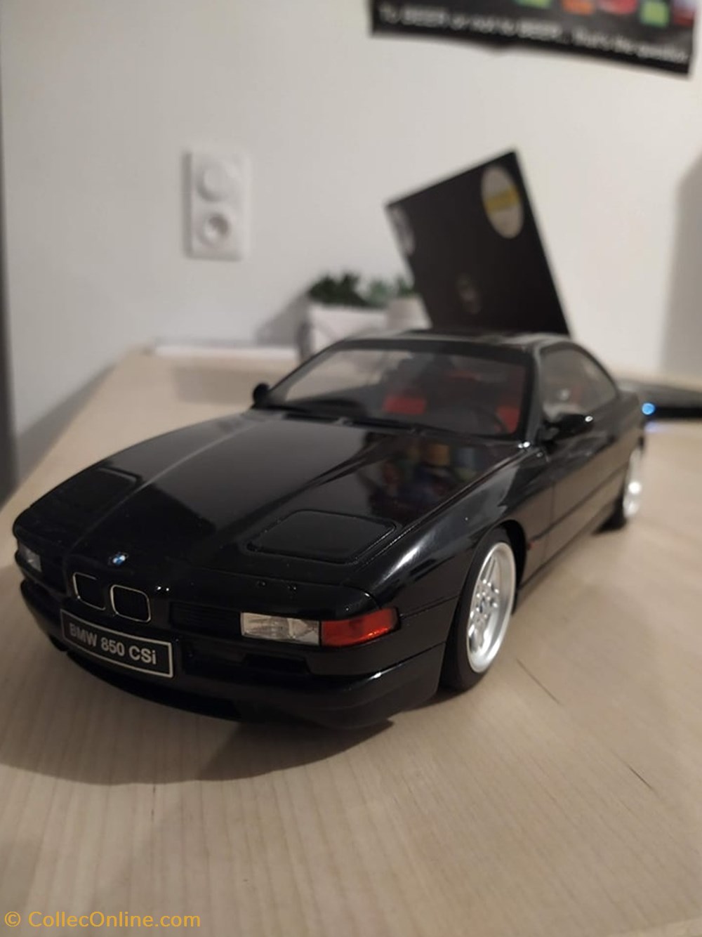 BMW 850 CSi modeles reduits voitures bmw 850 csi