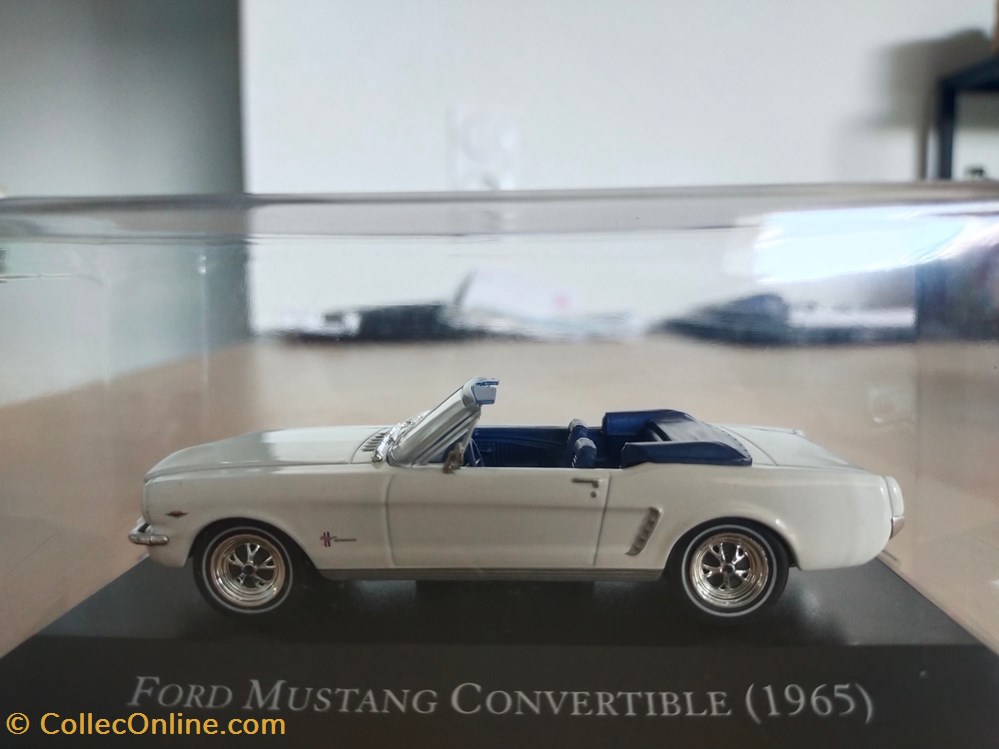 Ford Mustang Convertible modeles reduits voitures ford mustang convertible