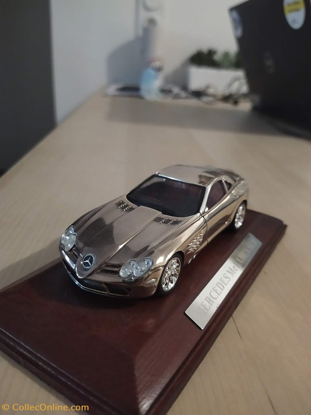 Mercedes-Benz SLR McLaren modeles reduits voitures mercedes benz slr mclaren