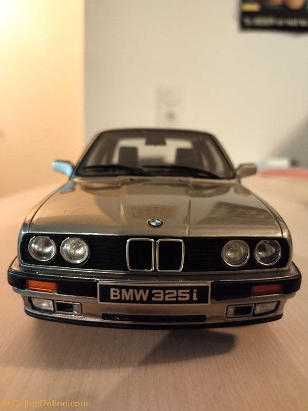 BMW 325i E30 Coupé 2 modeles reduits voitures bmw 325i e30 coupe