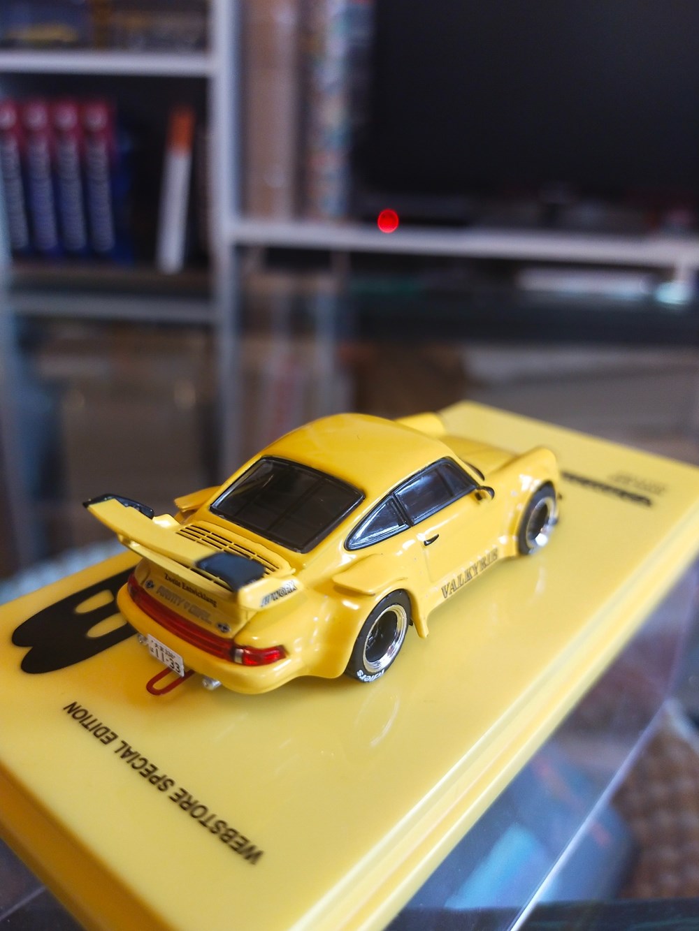 modeles reduits voitures porsche rwb 930 valkyrie
