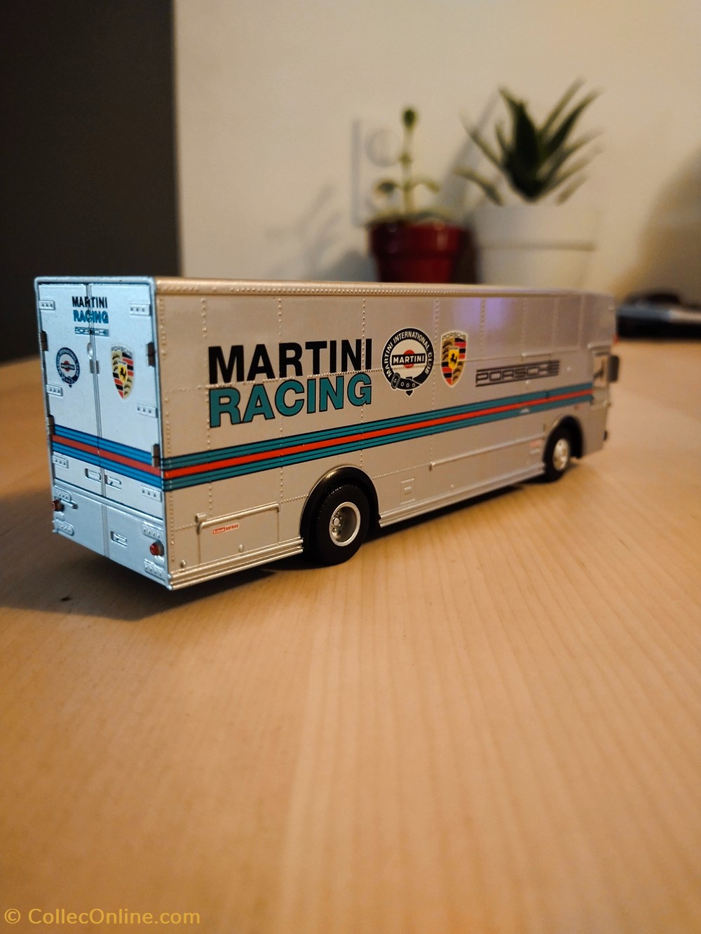 modeles reduits camions benz mercedes renntransporter martini racing
