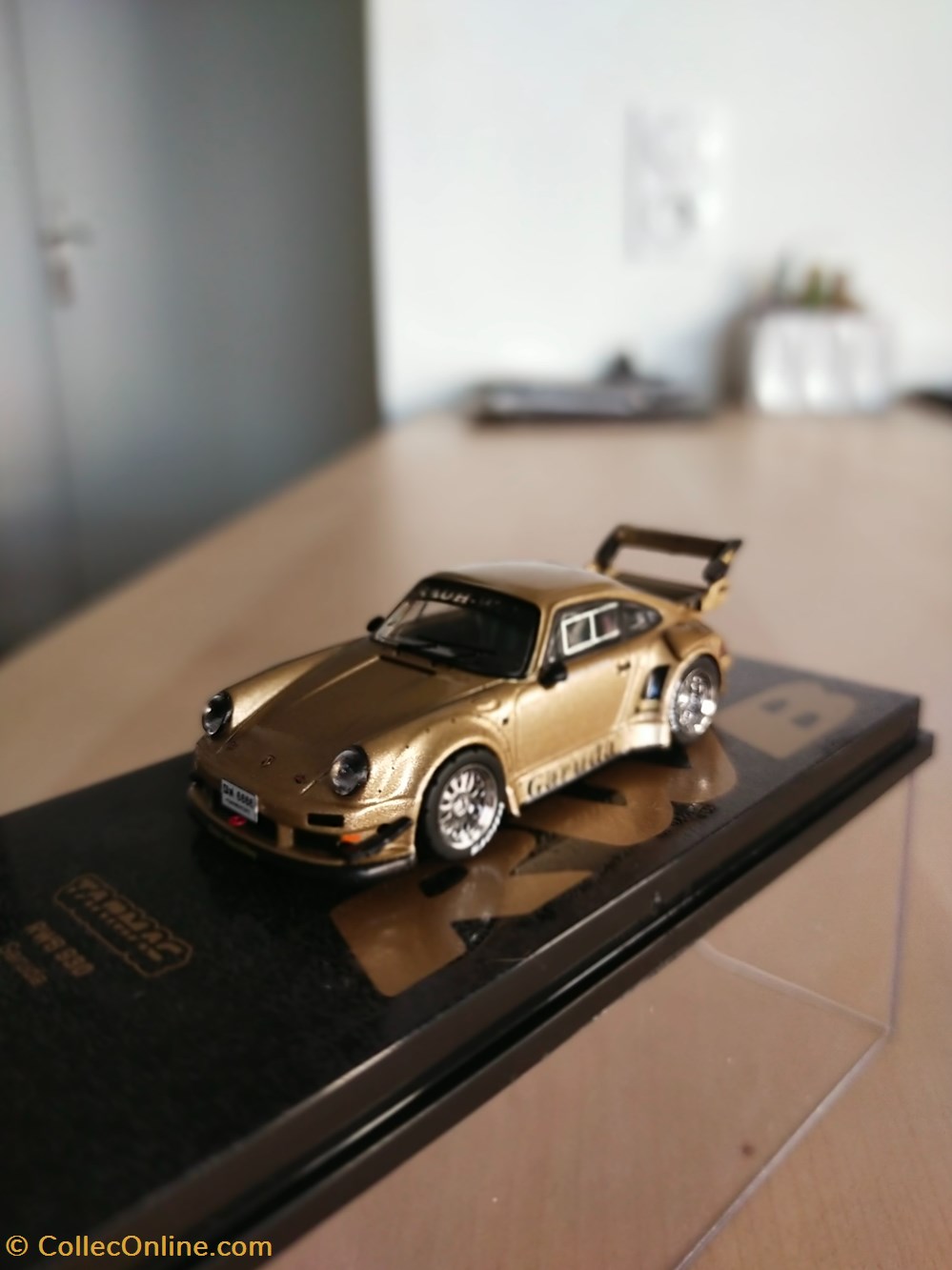 Porsche 930 RWB Garuda modeles reduits voitures porsche 930 rwb garuda