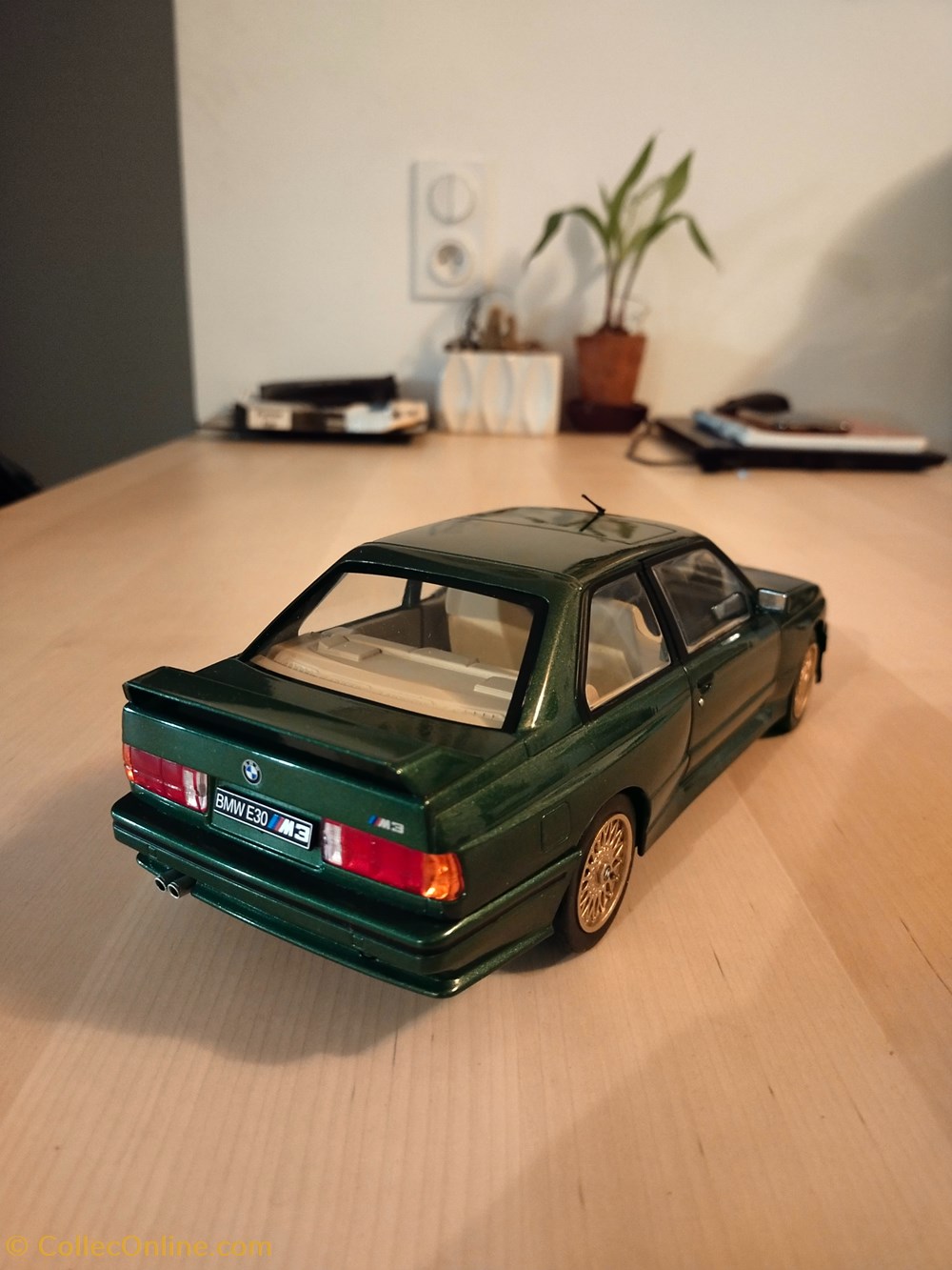 BMW M3 E30 modeles reduits voitures bmw m3 e30