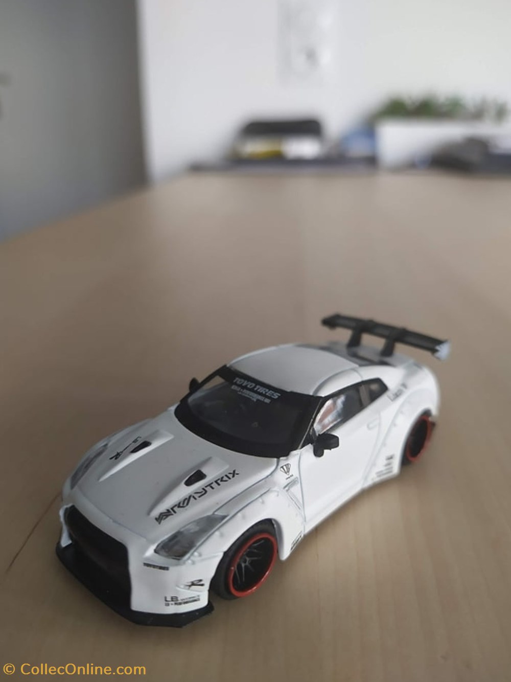 Nissan Skyline GT-R R35 LBWK modeles reduits voitures nissan skyline gt r r35 lbwk