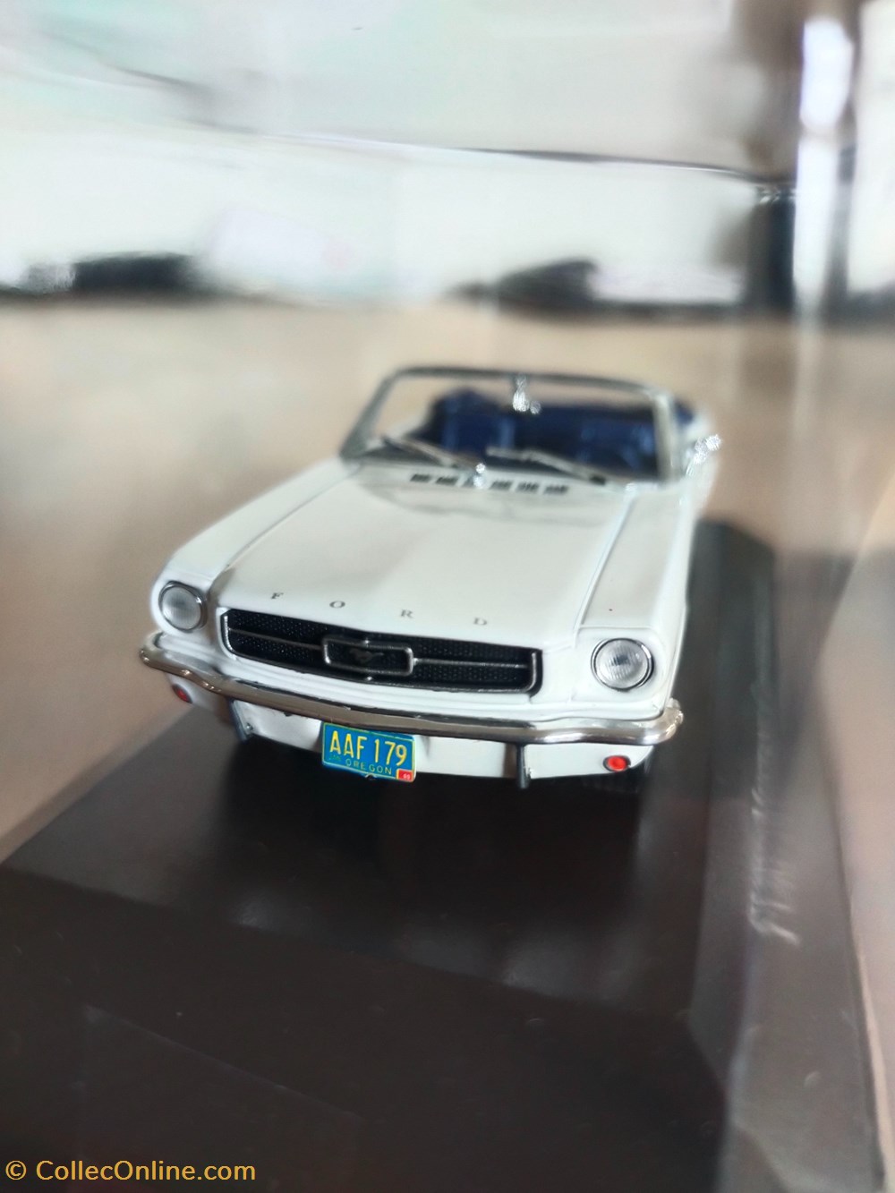 Ford Mustang Convertible modeles reduits voitures ford mustang convertible