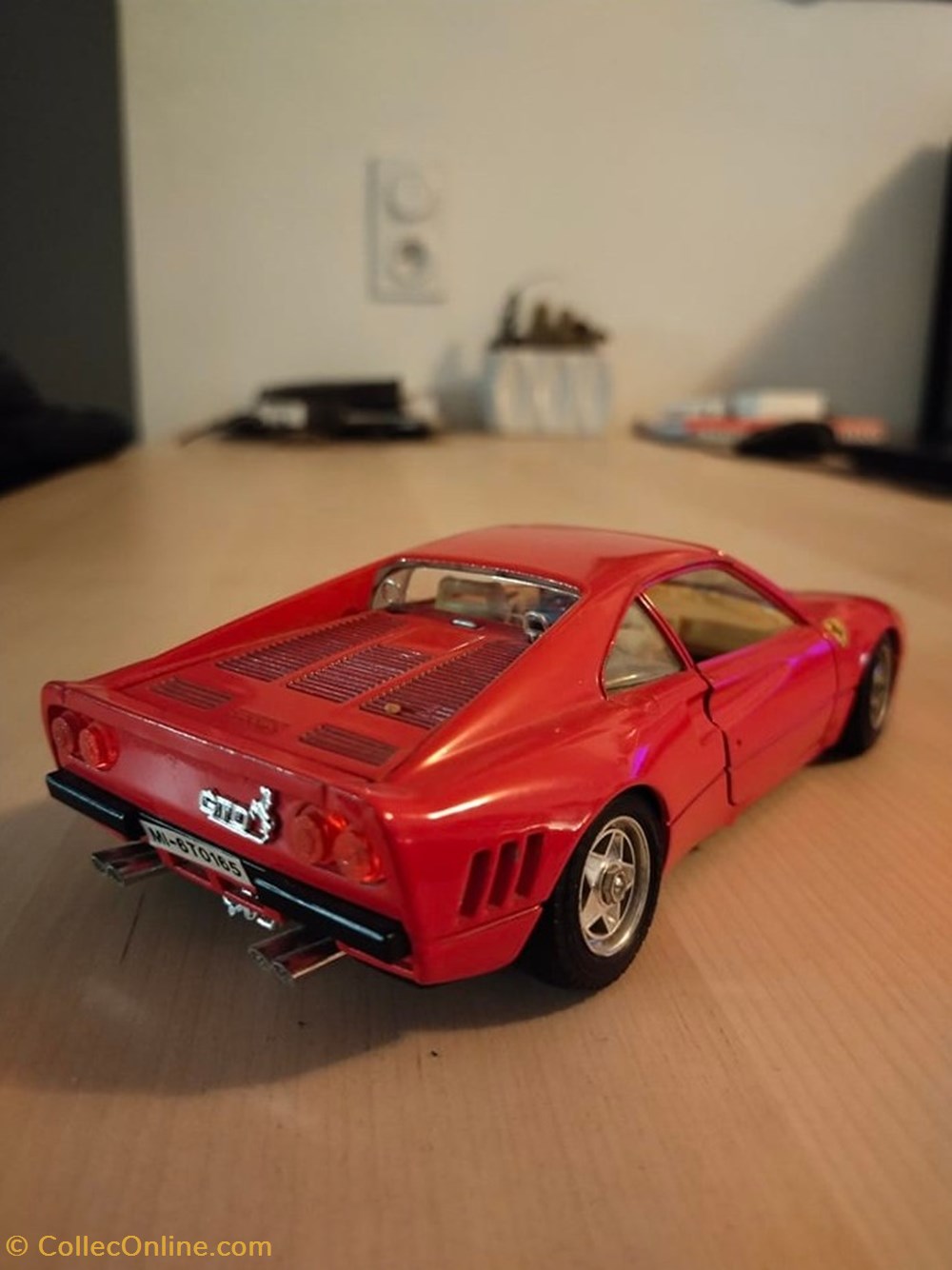 Ferrari 288 GTO 2 modeles reduits voitures ferrari 288 gto