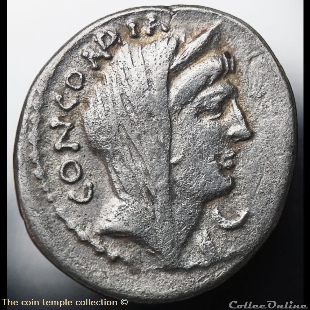 Crawford 494/42c L.MVSSIDIVS T.F.LONGVS IIIIVIR A.P.F. (L. Mussidius Longus) Denar, 42, Rom 2 munzen antike bis romische imperial und republik crawford 494 42c l mvssidivs t f longvs iiiivir a p f l mussidius longus denar 42 rom