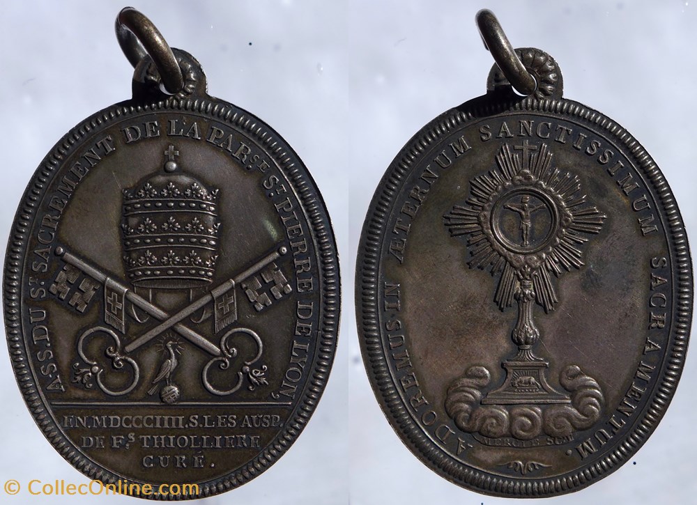 Confrérie du Saint Sacrement de la paroisse Saint-Pierre, 1804 medailles confrerie du saint sacrement de la paroisse saint pierre 1804