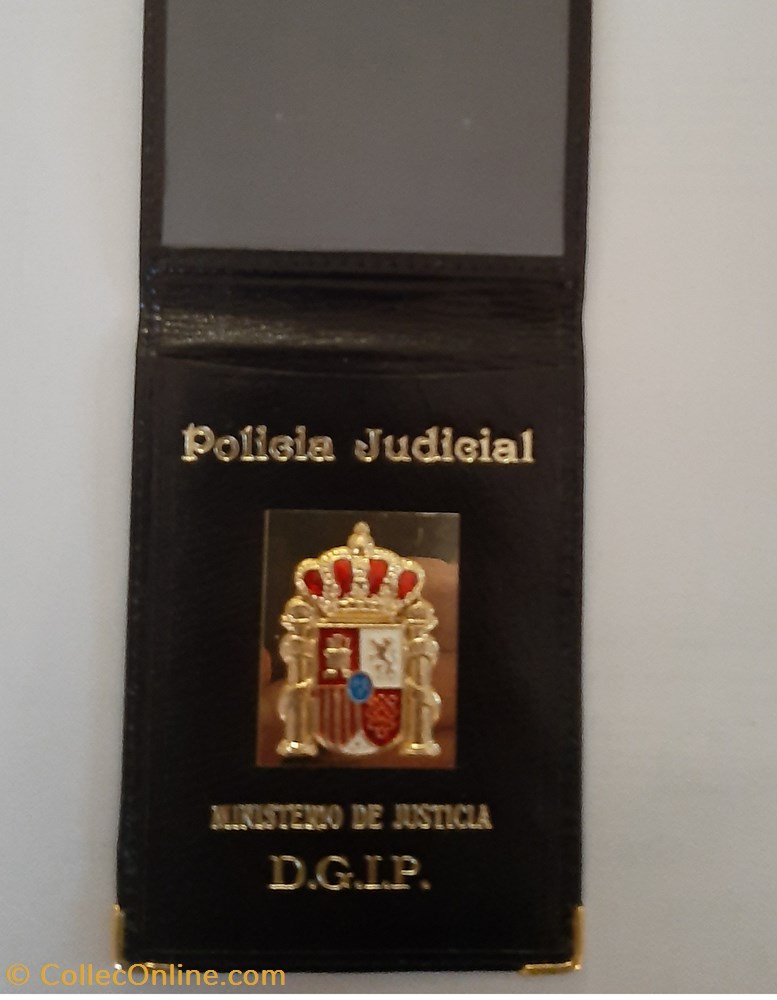 articulos militares insignias y medallas cartera policia judicial dgip