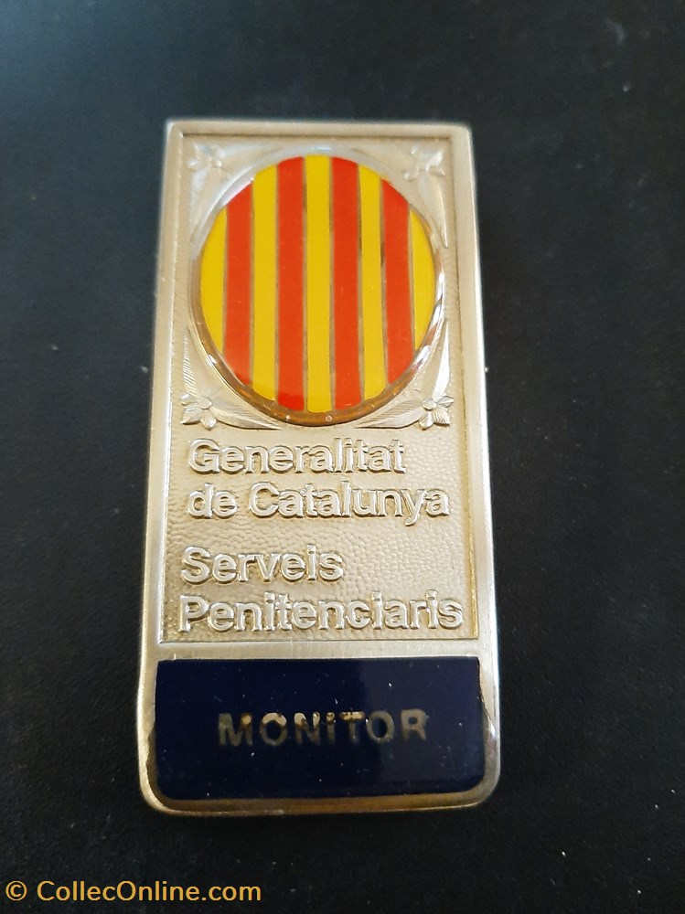 Monitor articulos militares insignias y medallas monitor
