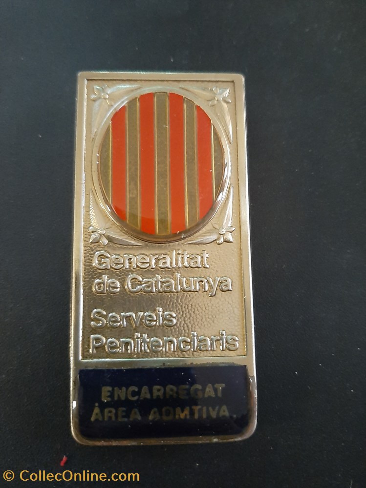 Encargado área administrativa articulos militares insignias y medallas encargado area administrativa