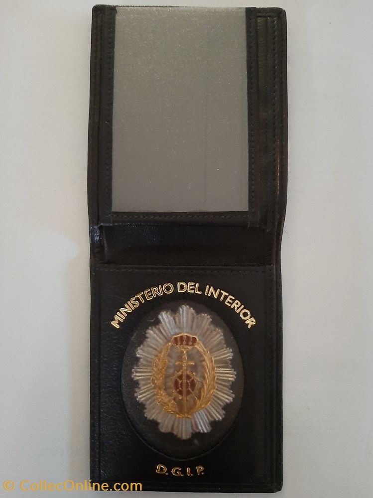 articulos militares insignias y medallas cartera direccion general de instituciones penitenciarias