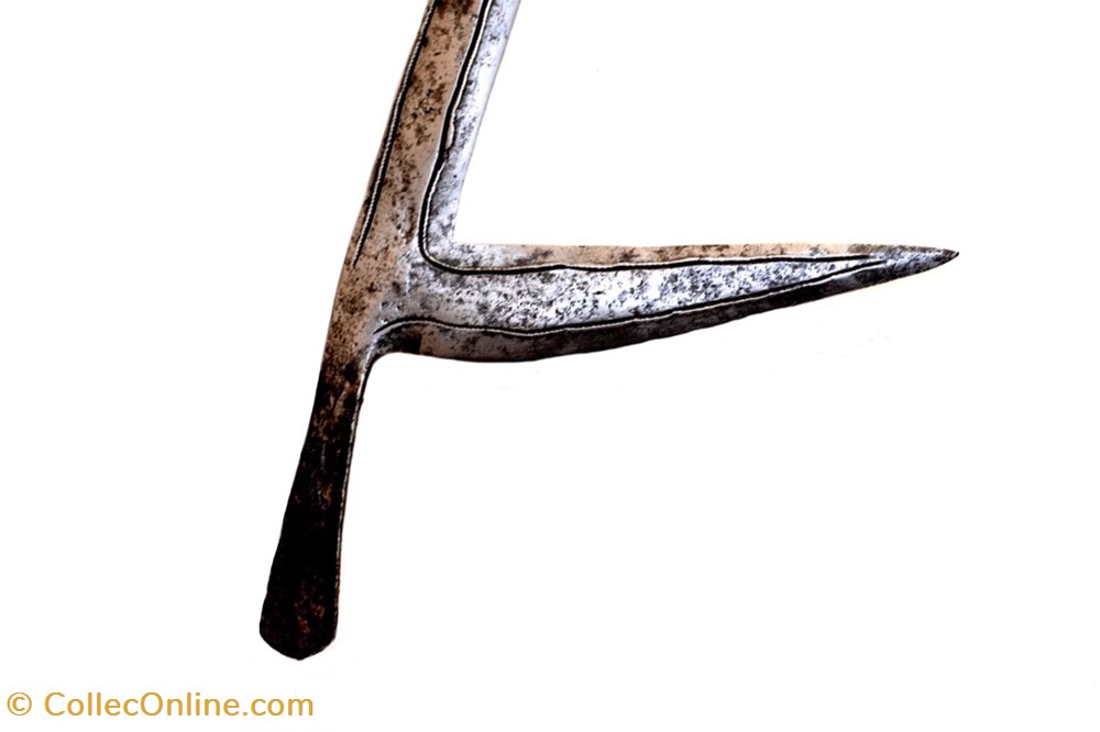Banda 009 5 art antiquites africain armes banda 009