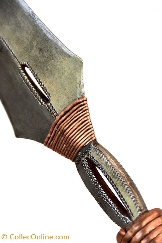 Yakoma Ngondi 008 4 art antiquite africain arme yakoma ngondi 008