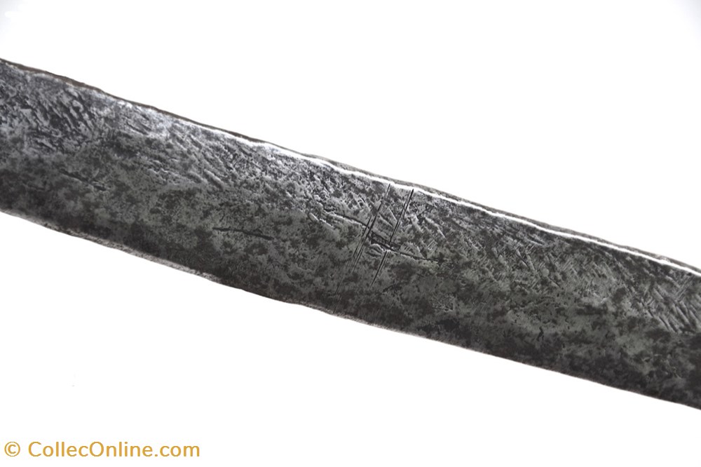 Teda 001 5 art antiquites africain armes teda 001