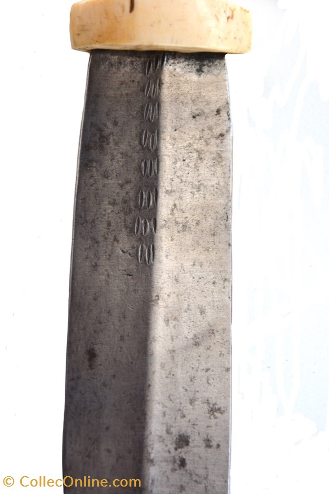 Kreich 001 4 art antiquite africain arme kreich 001
