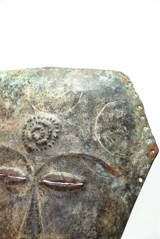 Bembé 001 3 art antiquites africain masques bembe 001