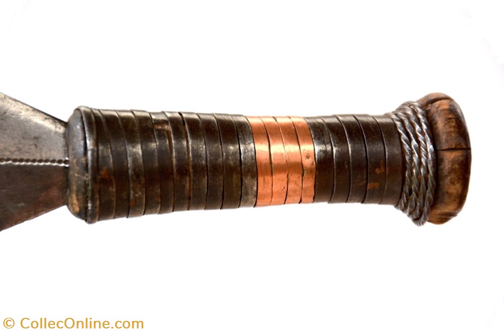 Yakoma Basakpwa 002 5 art antiquite africain arme yakoma basakpwa 002