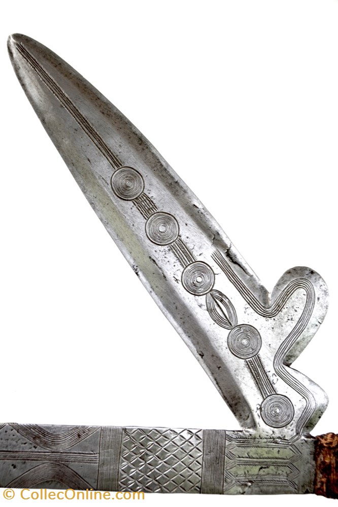 Zandé-Vungara 006 5 art antiquites africain armes zande vungara 006