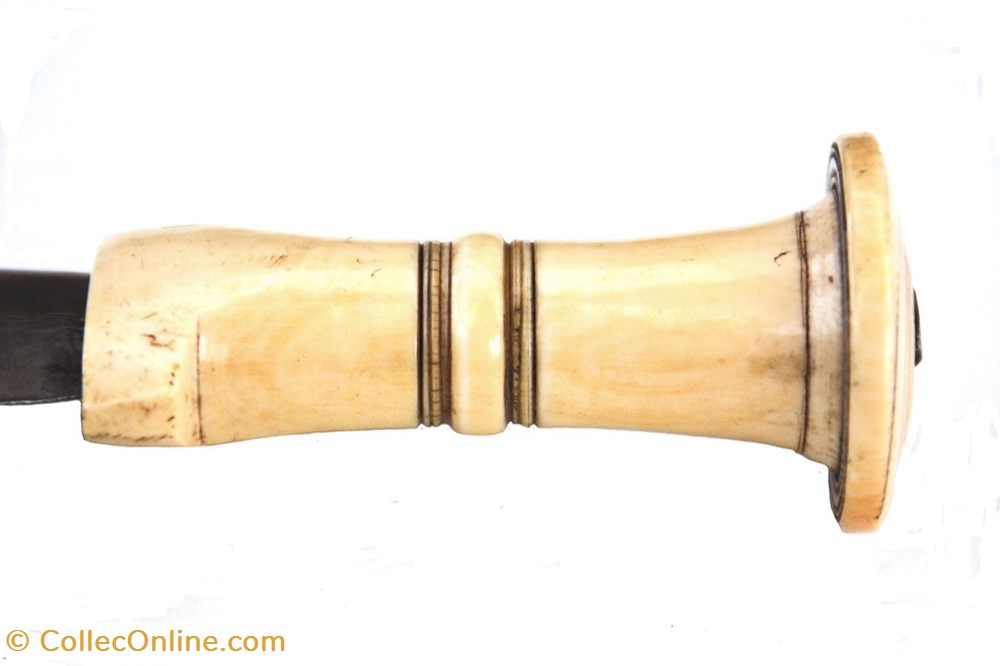 Kreich 001 3 art antiquite africain arme kreich 001