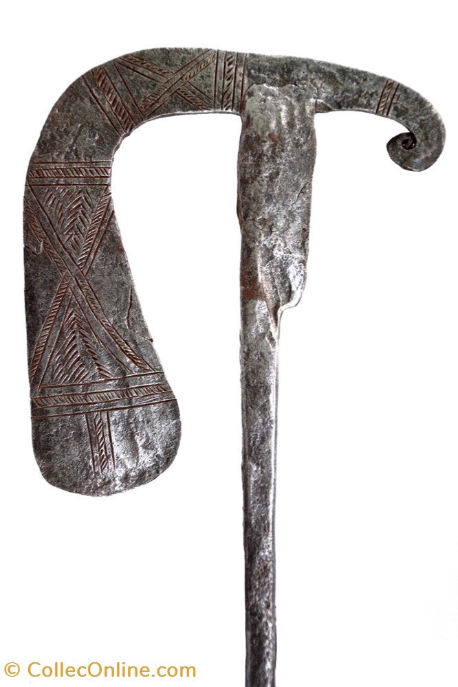 Ga'anda 001 2 art antiquite africain arme ganda 001