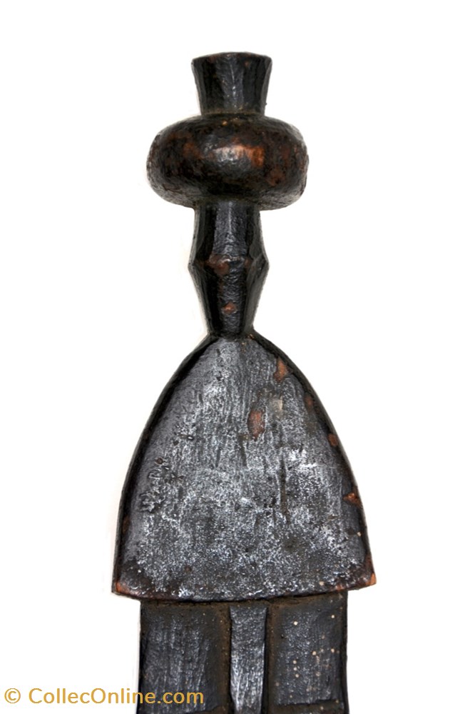 art antiquites africain armes ikulintey 001